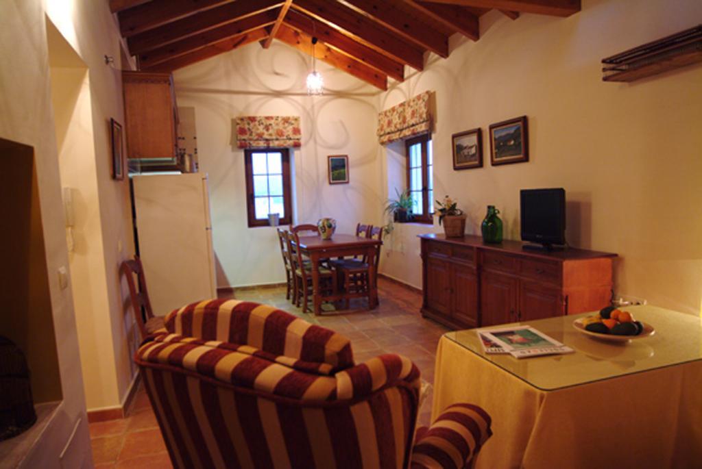 La Casa De Las Titas Велес Экстерьер фото