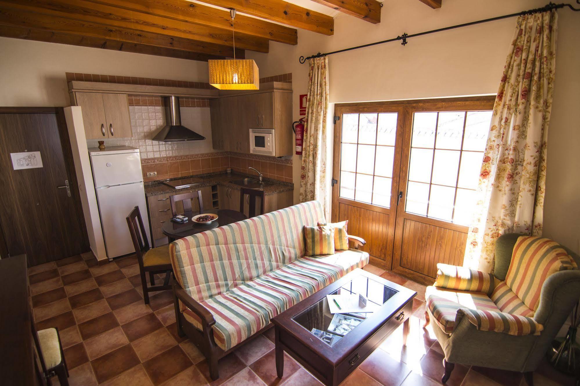 La Casa De Las Titas Велес Экстерьер фото